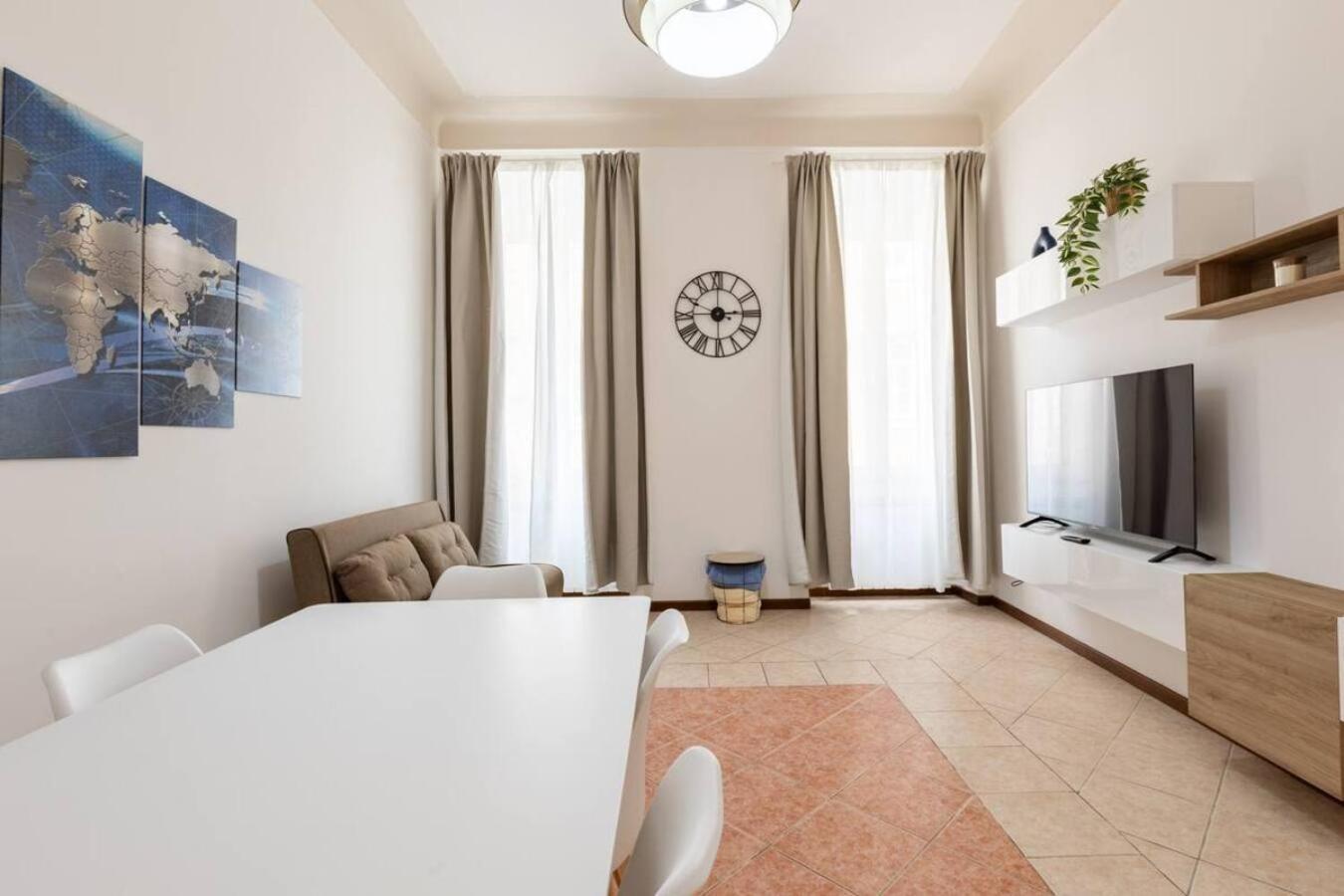 San Giusto'S Clock Storico Appartamento ตรีเอสเต ภายนอก รูปภาพ